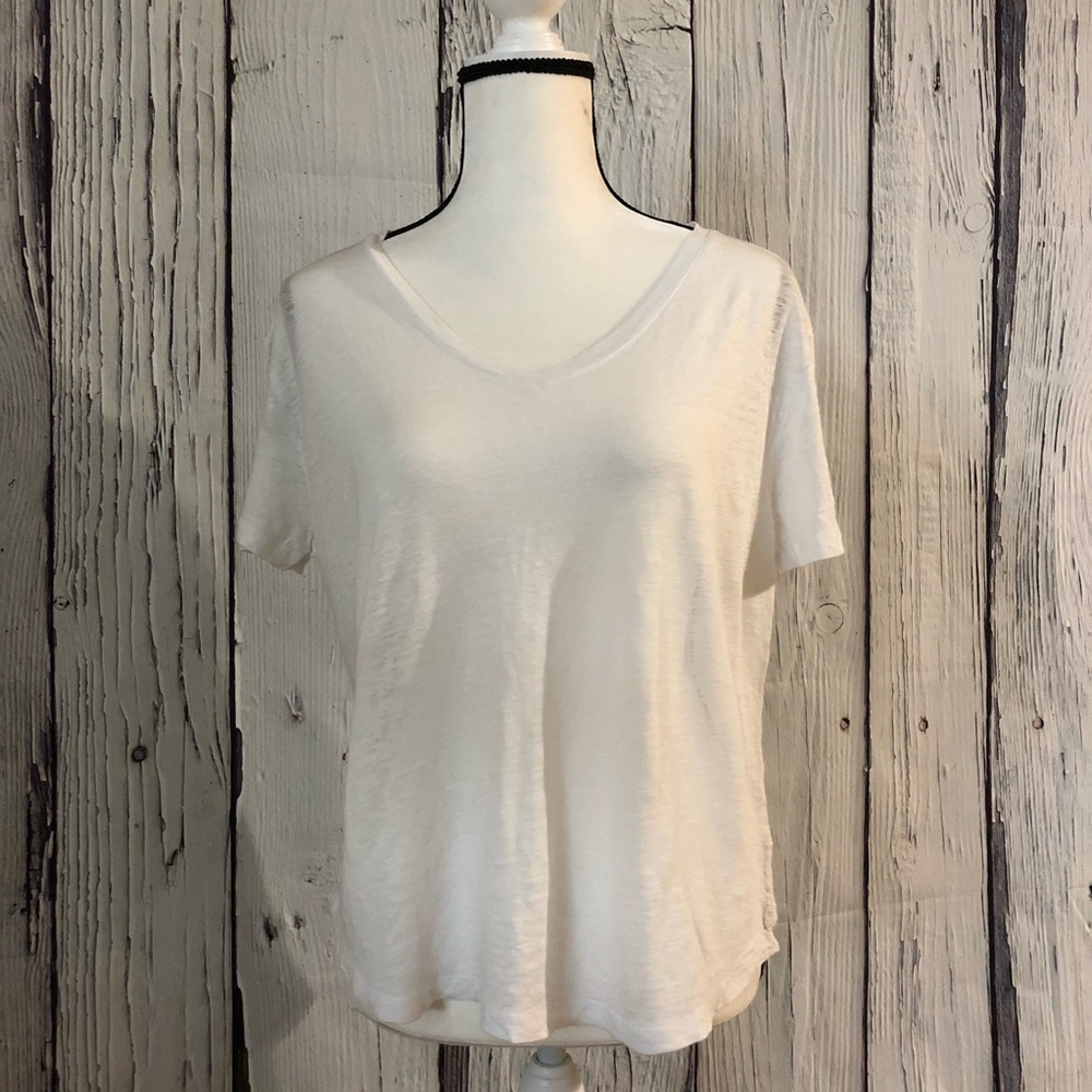 🌟Vineyard Vines loose fit V-neck